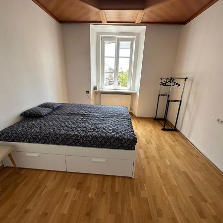 Central Plaza Great Apartment 4 Bedroom 3 Bathroom Bruckneudorf Exteriér fotografie