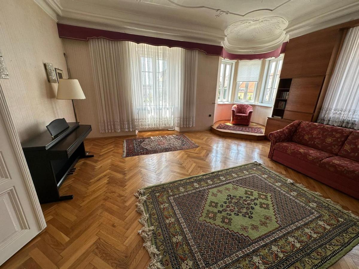 Central Plaza Great Apartment 4 Bedroom 3 Bathroom Bruckneudorf Exteriér fotografie
